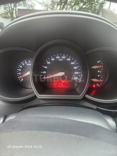 Kia Rio 2015, 193,894 km - 1.4 l - Qax
