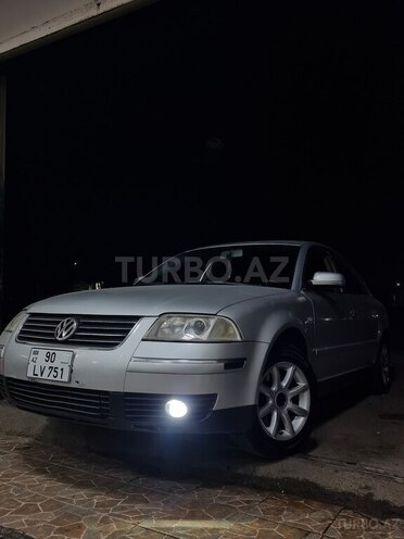 Volkswagen Passat 2003, 350,000 km - 1.8 l - Sumqayıt