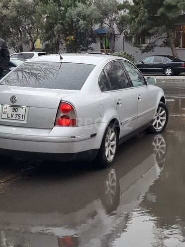 Volkswagen Passat 2003, 350,000 km - 1.8 l - Sumqayıt
