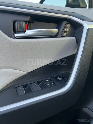 Toyota RAV4 2023, 7,200 km - 2.5 л - Bakı