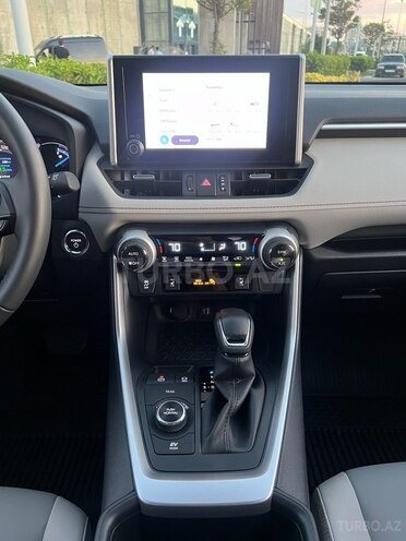 Toyota RAV4 2023, 7,200 km - 2.5 л - Bakı