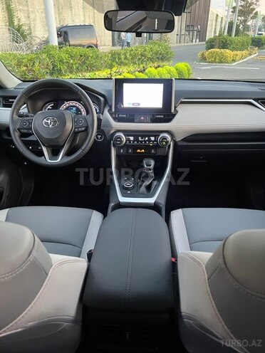 Toyota RAV4 2023, 7,200 km - 2.5 л - Bakı