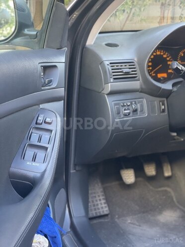 Toyota Avensis 2006, 336,308 km - 2.0 l - Bakı