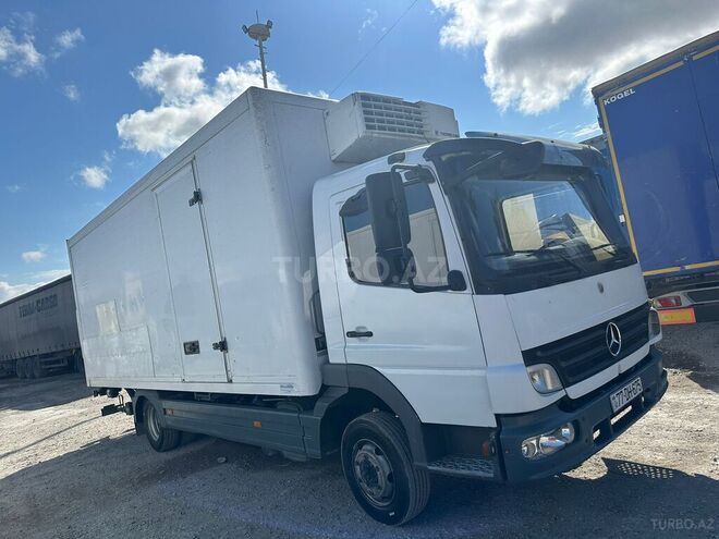 Mercedes Atego 818-4