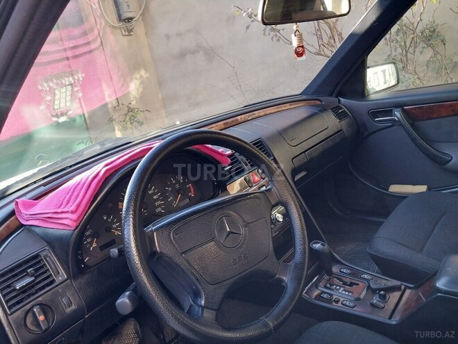 Mercedes C 220 d 1997, 355,556 km - 2.2 l - Bakı