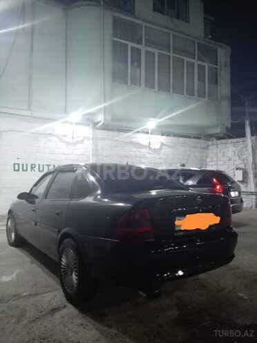 Opel Vectra 1997, 198,000 km - 1.8 l - Şəki