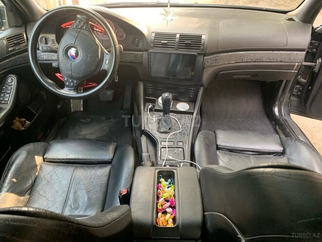 BMW 525 2001, 218,000 km - 2.5 l - Bakı