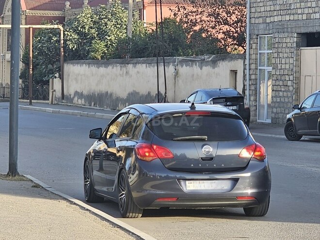Opel Astra 2010, 270,000 km - 1.3 l - Gəncə