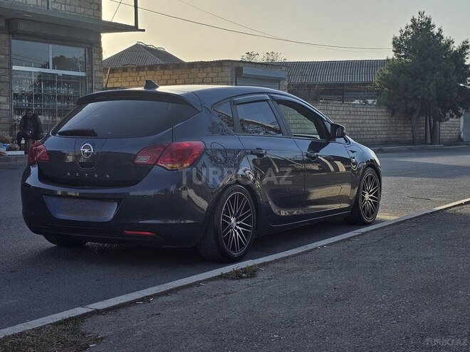Opel Astra 2010, 270,000 km - 1.3 l - Gəncə