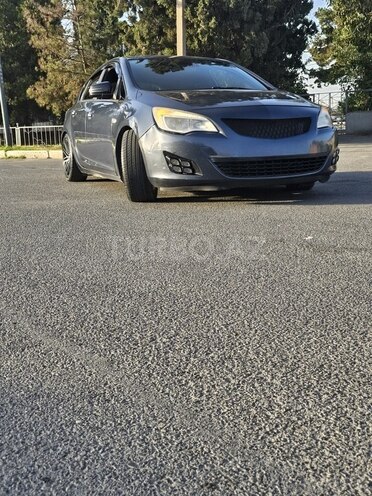 Opel Astra 2010, 270,000 km - 1.3 l - Gəncə