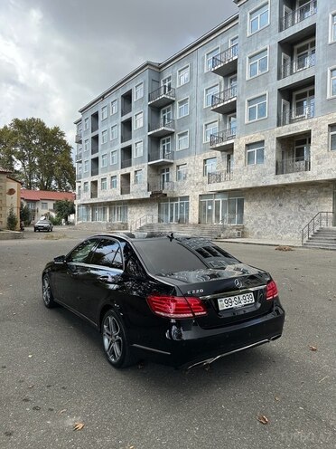 Mercedes E 220 d 2013, 264,900 km - 2.2 l - İsmayıllı