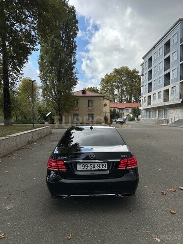 Mercedes E 220 d 2013, 264,900 km - 2.2 l - İsmayıllı
