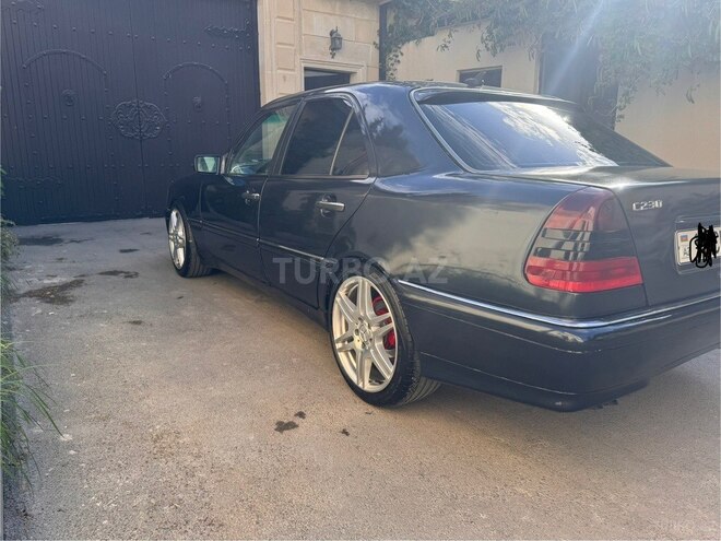 Mercedes C 230 1996, 135,000 km - 2.3 л - Bakı