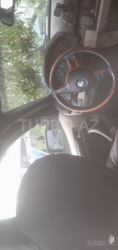 BMW X5 2002, 300,000 km - 4.4 l - Bakı