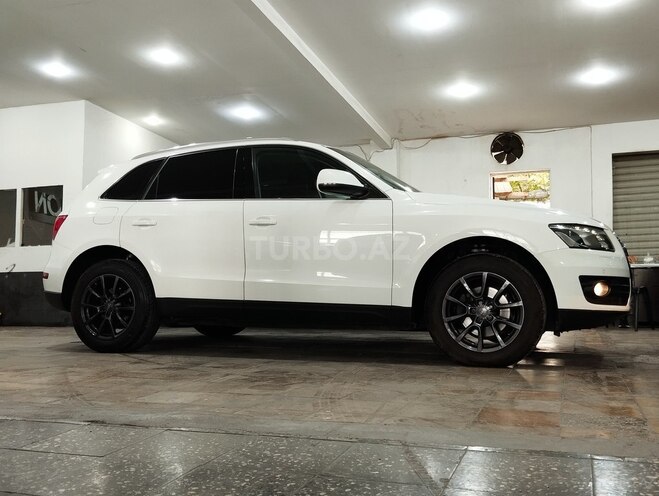 Audi Q5 2009, 169,000 km - 2.0 l - Bakı