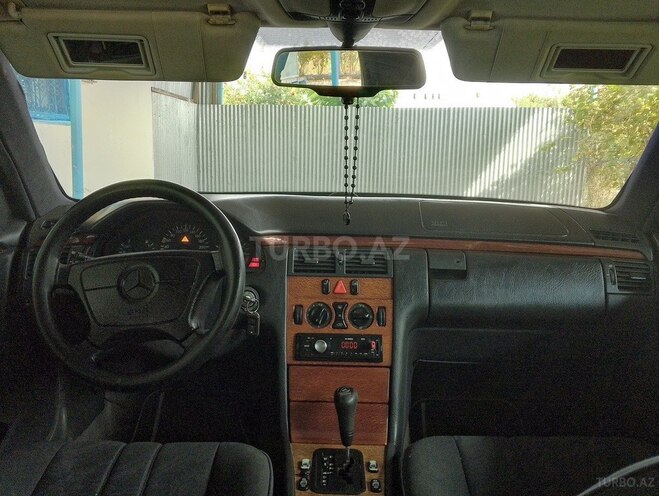 Mercedes E 230 1997, 360,000 km - 2.3 l - Ağsu