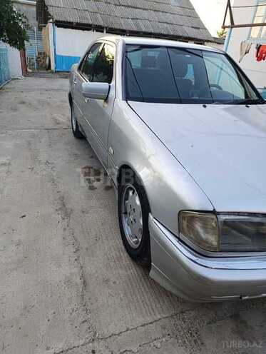 Mercedes C 180 1999, 360,004 km - 1.8 l - Biləsuvar