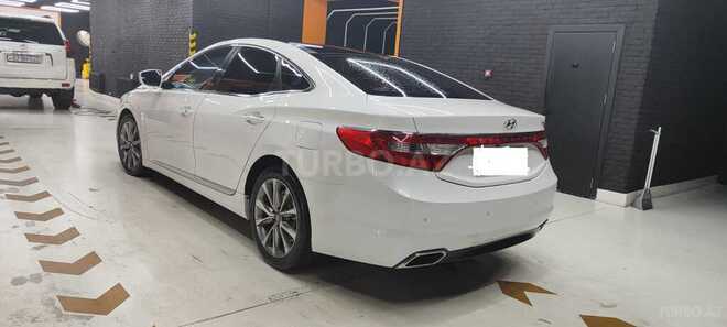 Hyundai Grandeur 2015, 198,000 km - 2.2 л - Bakı