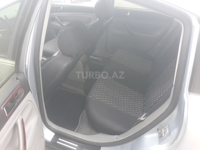 Volkswagen Passat 2003, 327,000 km - 1.8 l - Saatlı