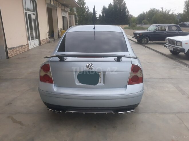 Volkswagen Passat 2003, 327,000 km - 1.8 l - Saatlı