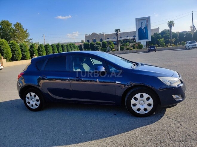 Opel Astra 2010, 183,000 km - 1.4 l - Bərdə