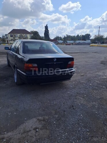 BMW 318 1994, 361,419 km - 1.8 l - Şəki
