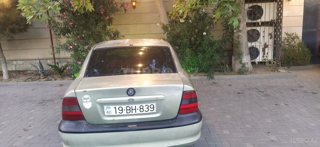 Opel Vectra 1995, 435,896 km - 1.8 l - Bakı