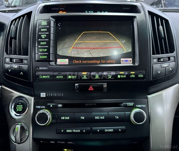 Toyota Land Cruiser-17