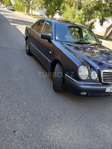 Mercedes E 230 1996, 440,000 km - 2.3 l - Bakı