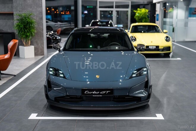 Porsche Taycan Turbo GT-2