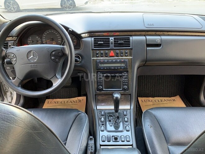 Mercedes E 320 2001, 374,513 km - 3.2 л - Bakı