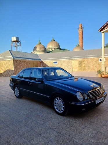 Mercedes E 280 2000, 394,000 km - 2.8 л - Masallı