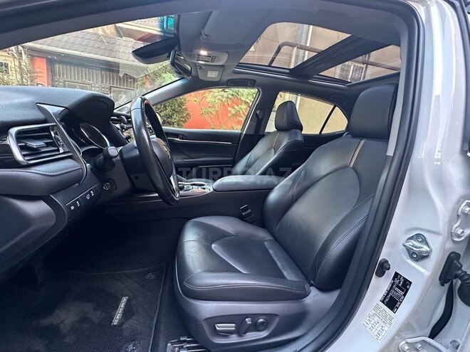 Toyota Camry-9