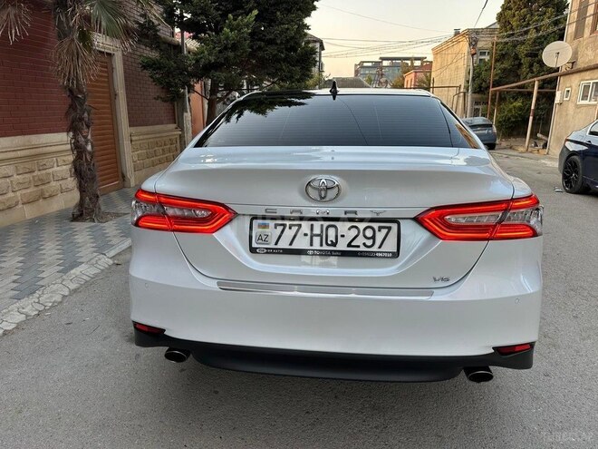 Toyota Camry-6