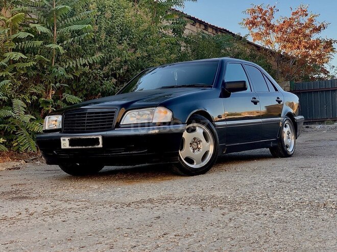 Mercedes C 240 1998, 242,000 km - 2.4 l - Sumqayıt