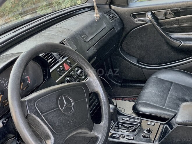 Mercedes C 240 1998, 242,000 km - 2.4 l - Sumqayıt