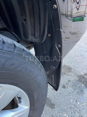 Toyota Land Cruiser Prado-15