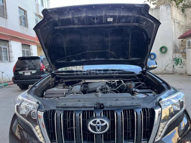 Toyota Land Cruiser Prado-17