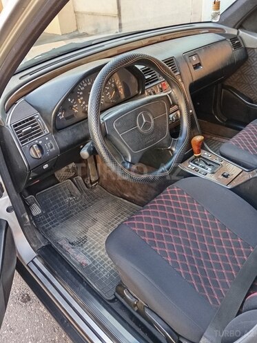 Mercedes C 180 1993, 199,297 km - 1.8 л - Bakı