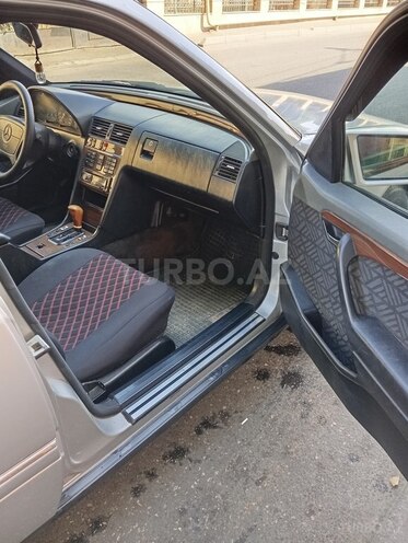 Mercedes C 180 1993, 199,297 km - 1.8 л - Bakı