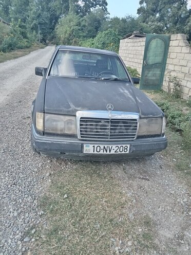 Mercedes E 200 d 1991, 895,220 km - 2.0 l - Xaçmaz