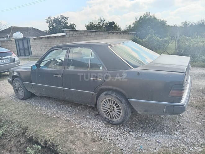 Mercedes E 200 d 1991, 895,220 km - 2.0 l - Xaçmaz