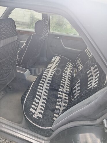 Mercedes E 200 d 1991, 895,220 km - 2.0 l - Xaçmaz