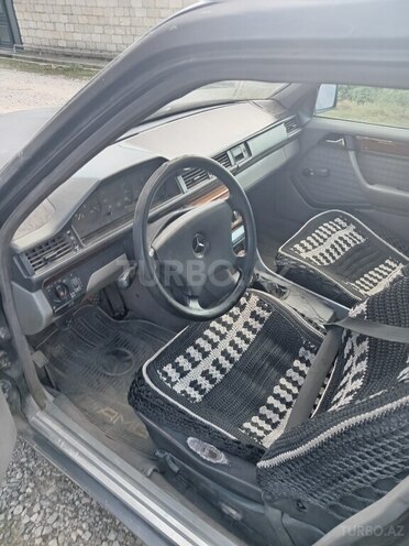 Mercedes E 200 d 1991, 895,220 km - 2.0 l - Xaçmaz