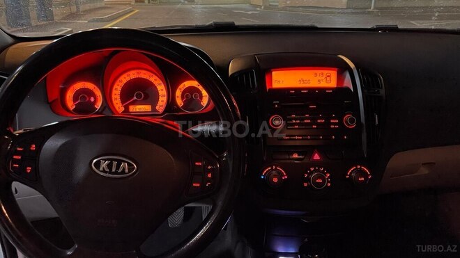Kia Ceed-10