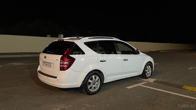 Kia Ceed-12