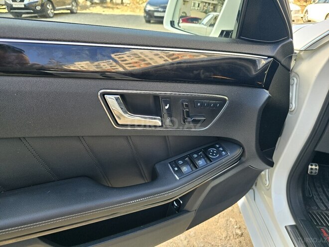 Mercedes E 350 2009, 166,500 km - 3.5 л - Bakı