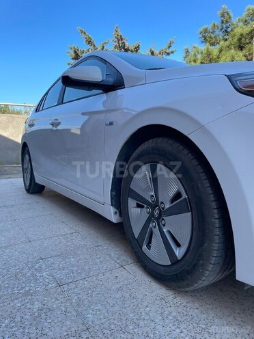 Hyundai IONIQ 2017, 170,000 km - 1.6 l - Bakı