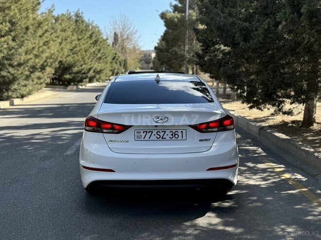 Hyundai Avante 2015, 132,000 km - 1.6 l - Bakı