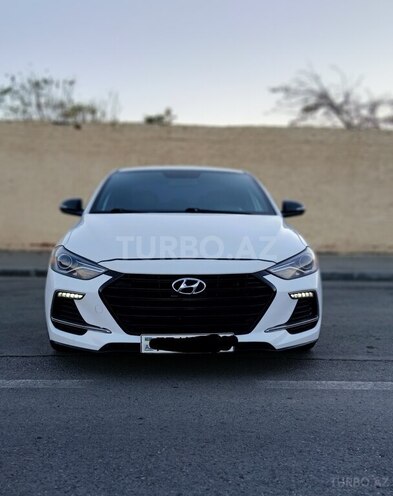 Hyundai Elantra 2017, 80,000 km - 1.6 l - Bakı